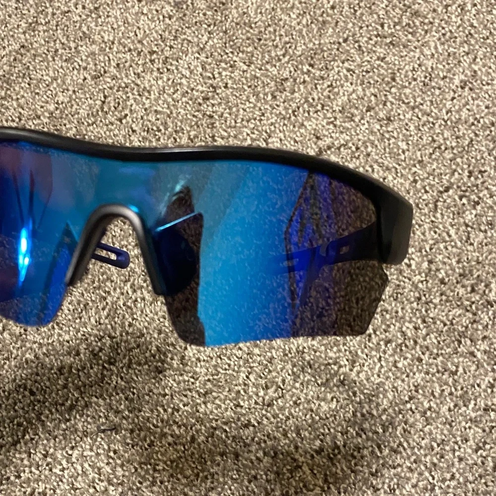 Tilly's Black and Blue Sunglasses